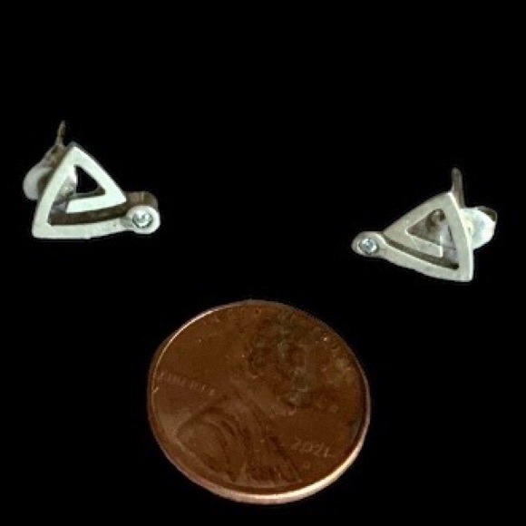925 Silver & Diamond Triangle Pattern Post Pierced Earrings Woman’s Jewelry - Picture 6 of 8
